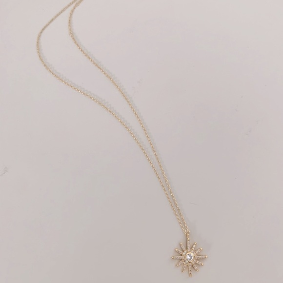 Simplistic Star Necklace| 14k Gold Plated - Picture 3 of 5